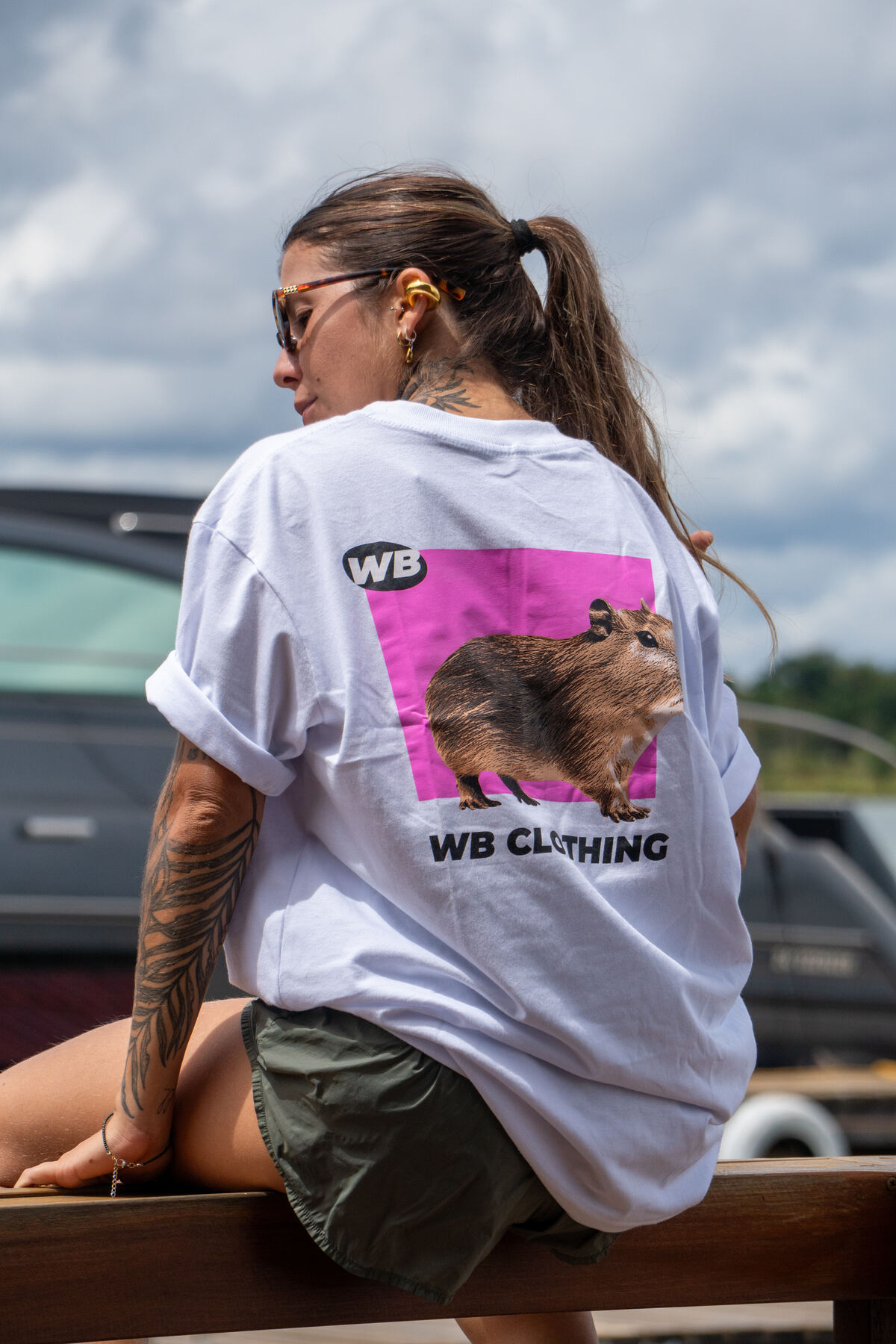 Peça WB Clothing fotografada no Lago Paranoá
